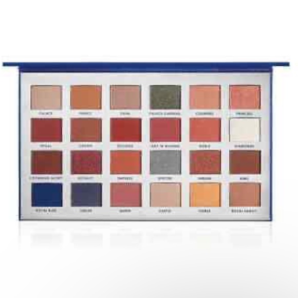 ✨ Ciate London ROYAL EDITION Eye Eyeshadow Palette 24 Shades Matte Metallic NEW - Picture 5 of 5